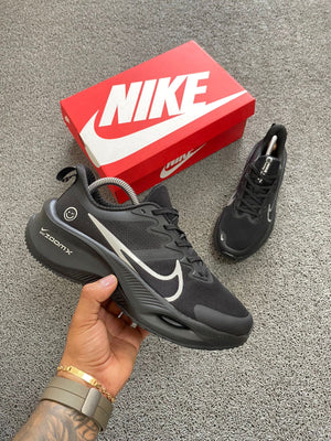 NIKE ZOOM X NEGRO HAPPY