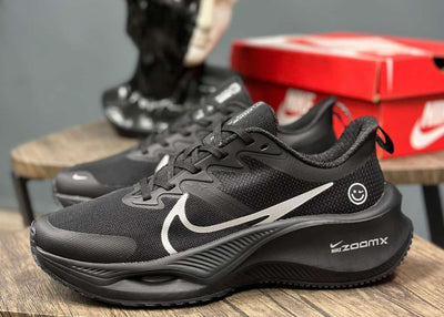 NIKE ZOOM X NEGRO HAPPY