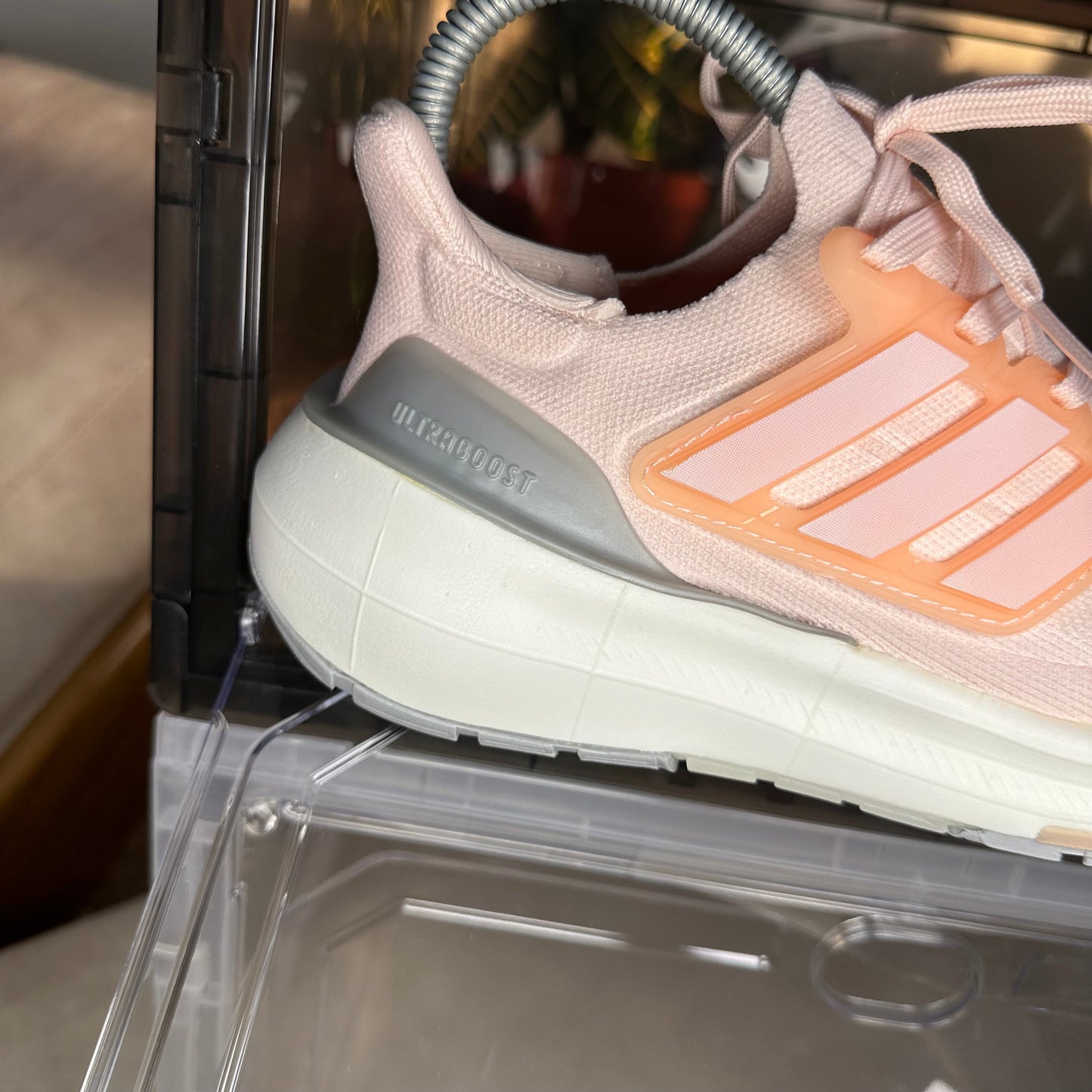 ADIDAS ULTRA BOOST LIGHT ROSA