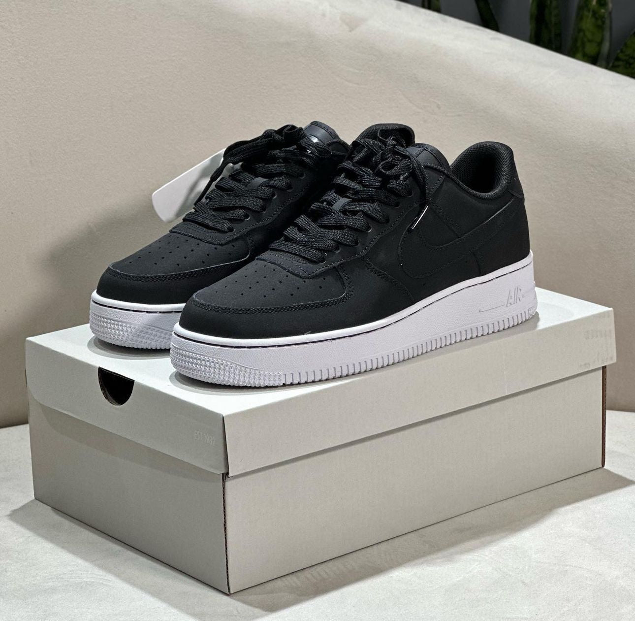 AIR FORCÉ ONE GAMUZA AF1