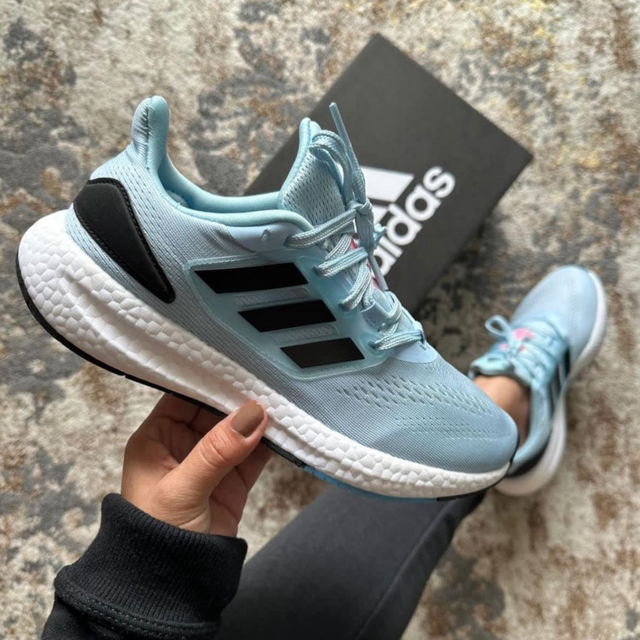 ADIDAS ULTRA BOOST AZUL CIELO