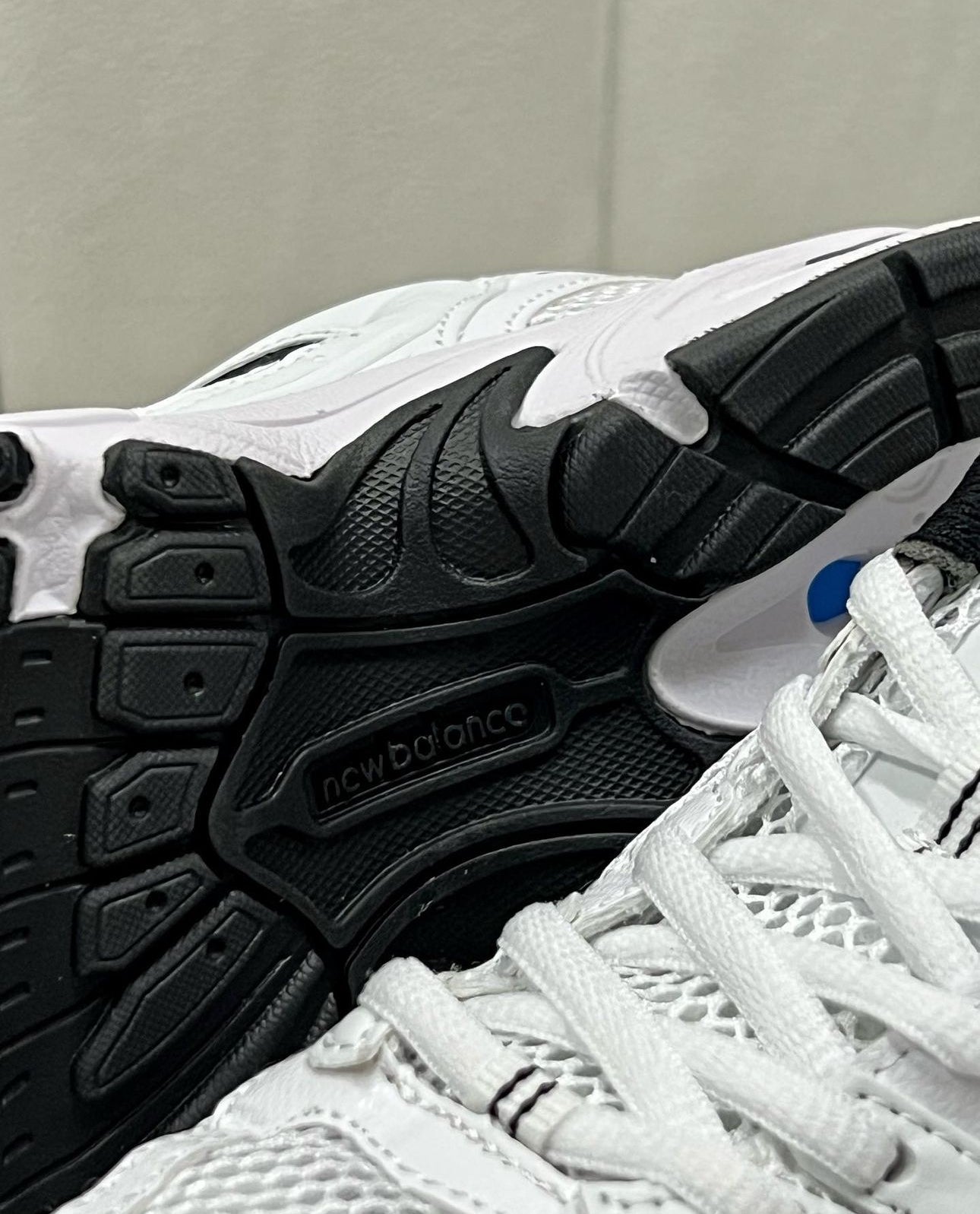 NEW BALANCE 530 BLANCO NEGRO
