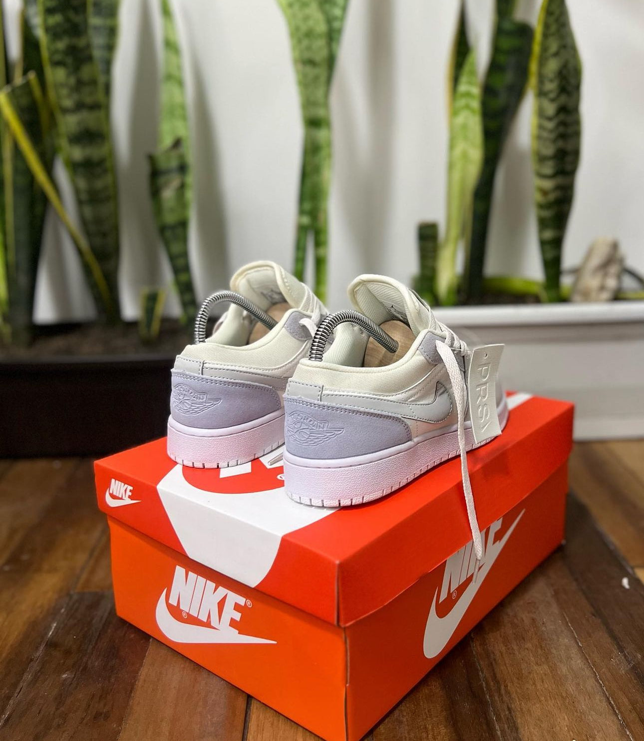 NIKE SB RETRO 1 PARIS