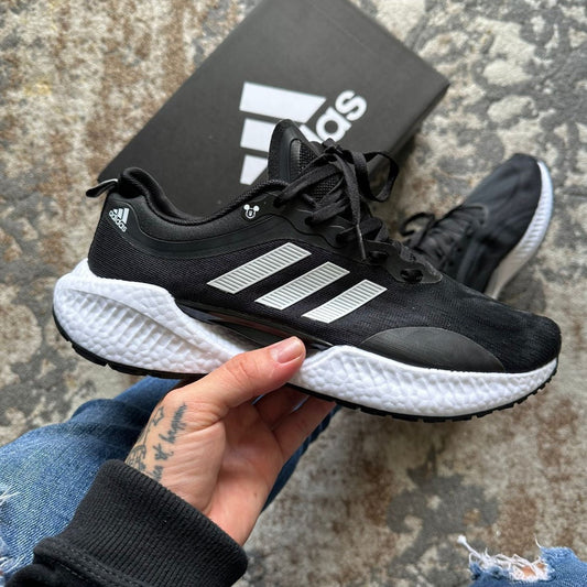 ADIDAS ULTRABOOST TEMPORADA