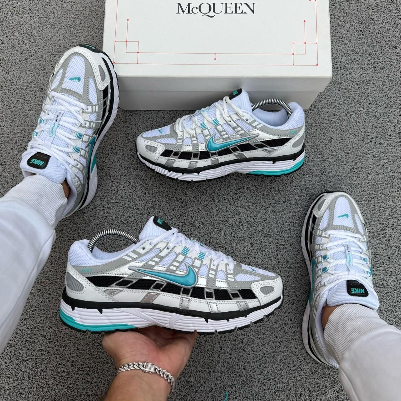 NIKE P600 SILVER LOGO AZUL