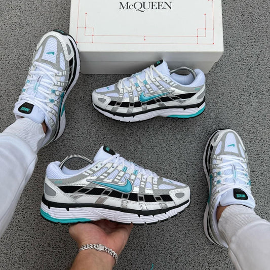 NIKE P600 SILVER LOGO AZUL