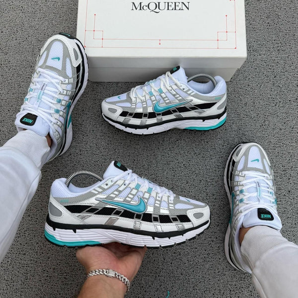 NIKE P600 SILVER LOGO AZUL