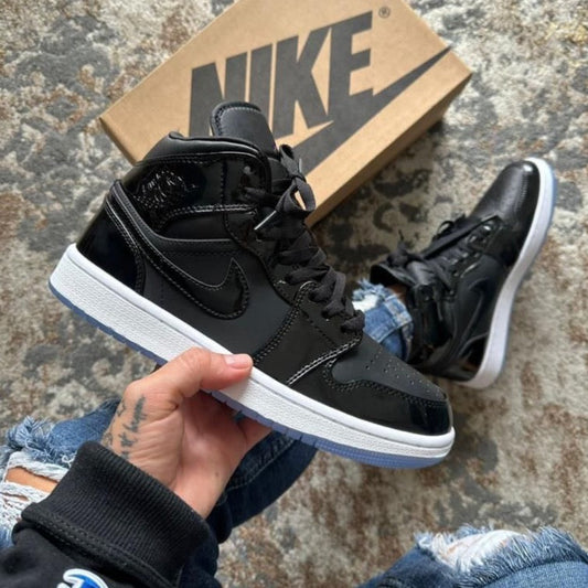 AIR JORDAN RETRO 1 BOTAS CHAROL