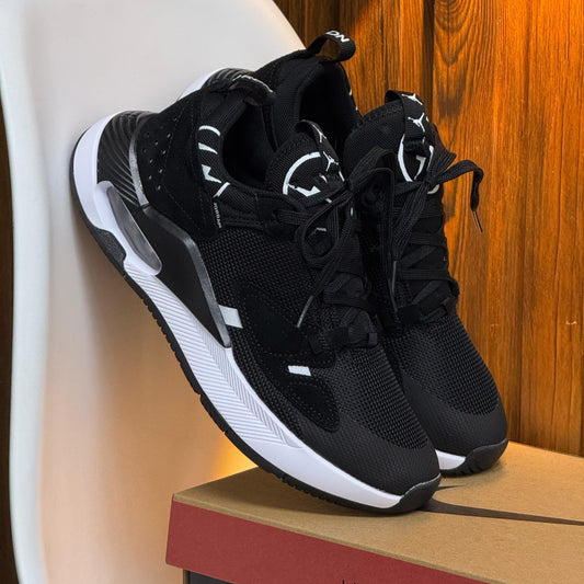JORDAN AIR CADENCE NEGROS