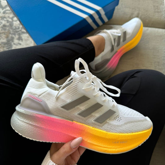 ADIDAS ULTRABOOTS BLANCO SUELA MULTICOLOR