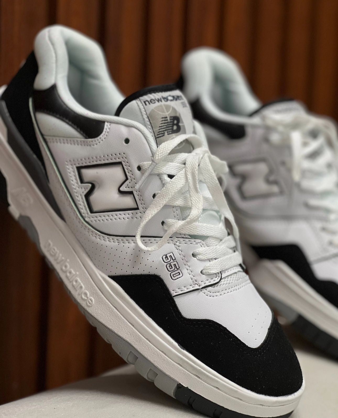 NEW BALANCE 550 BLACK AND WHITE