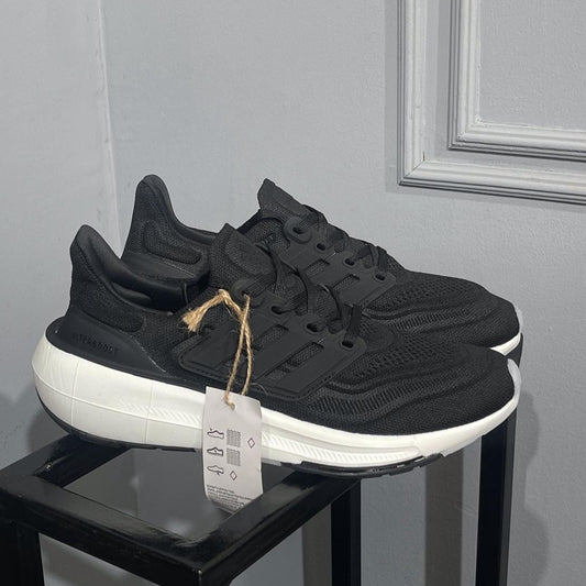 ADIDAS ULTRA BOOST LIGHT BLACK