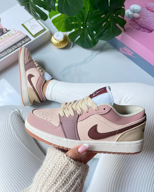 JORDAN RETRO 1 CORAL