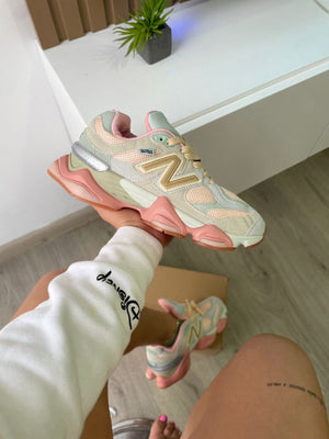 NEW BALANCE BEIGE / CORAL