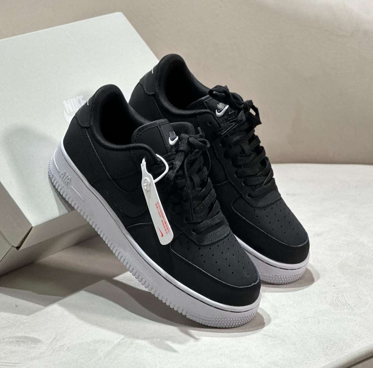 AIR FORCÉ ONE GAMUZA AF1