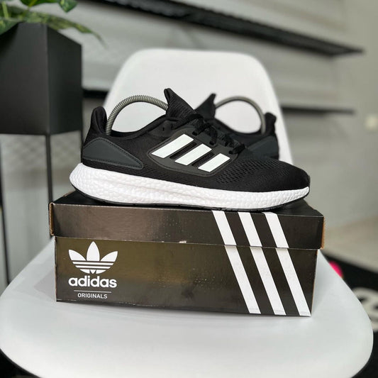 ADIDAS ULTRABOOST NEGRO ONE