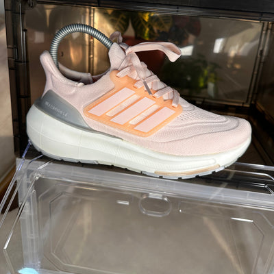 ADIDAS ULTRA BOOST LIGHT ROSA