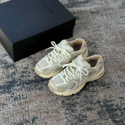 NEW BALANCE 530 BEIGE