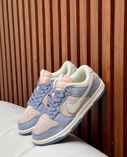 NIKE SB LOW ROSE
