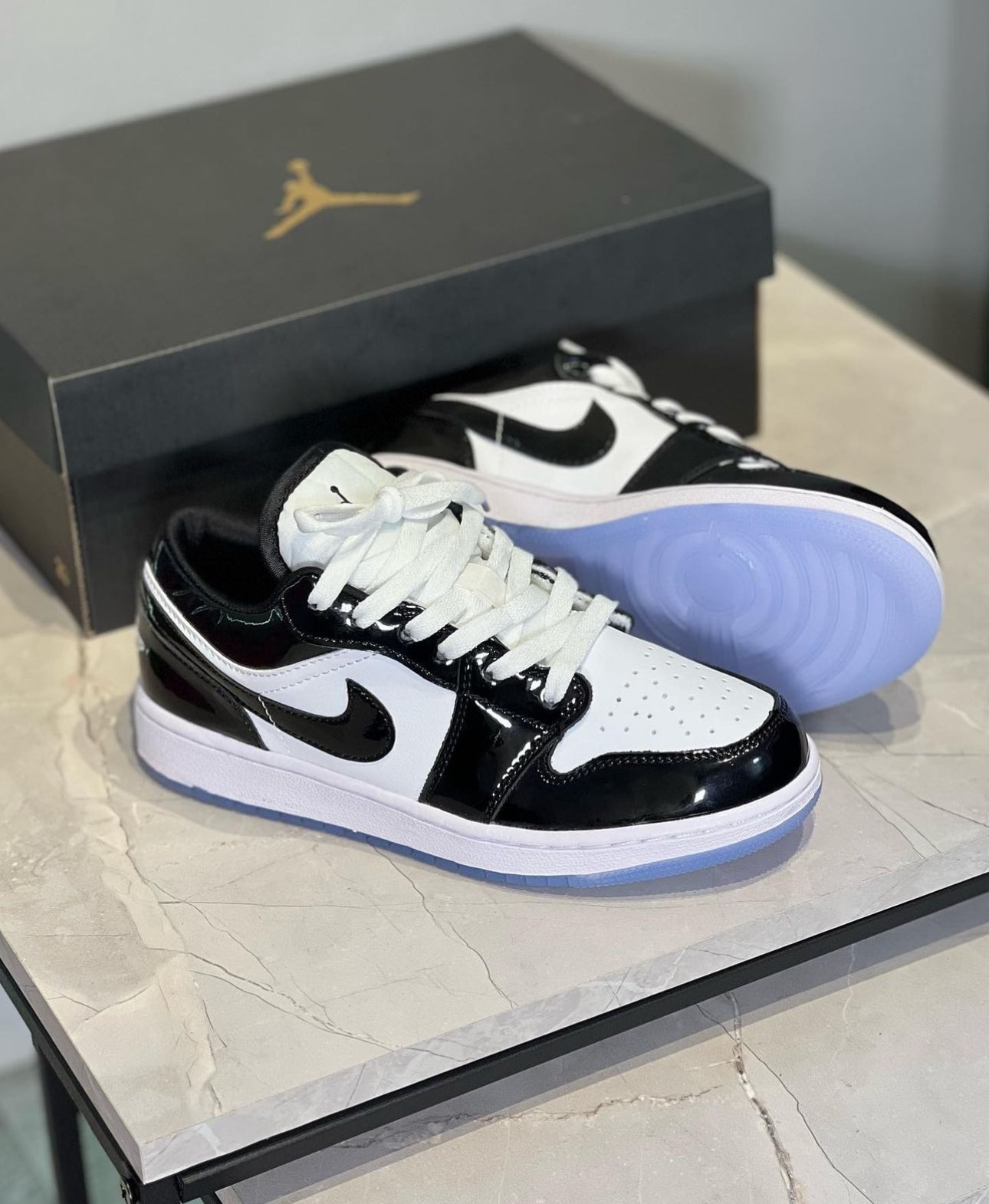 JORDAN RETRO 1 LOW CHAROL PARIS