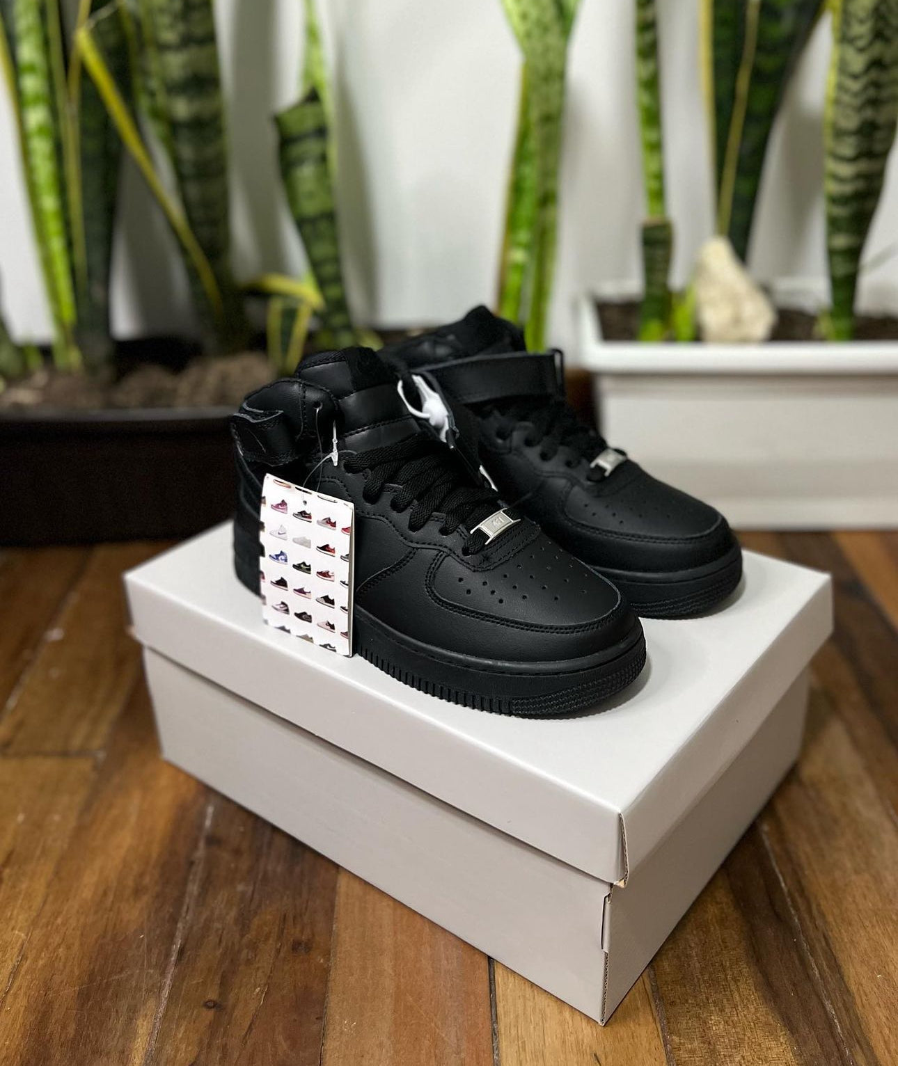 AIR FORCÉ ONE BOTA NEGRA AF1