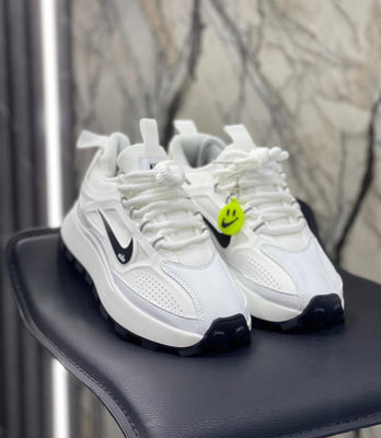 NIKE BAILLEILI BLANCO